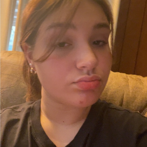 Meet your Posher, Lakyn - Picture 1 of 1